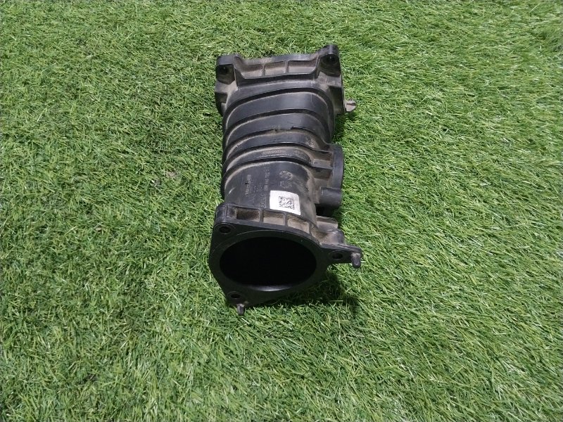 Патрубок воздушного фильтра