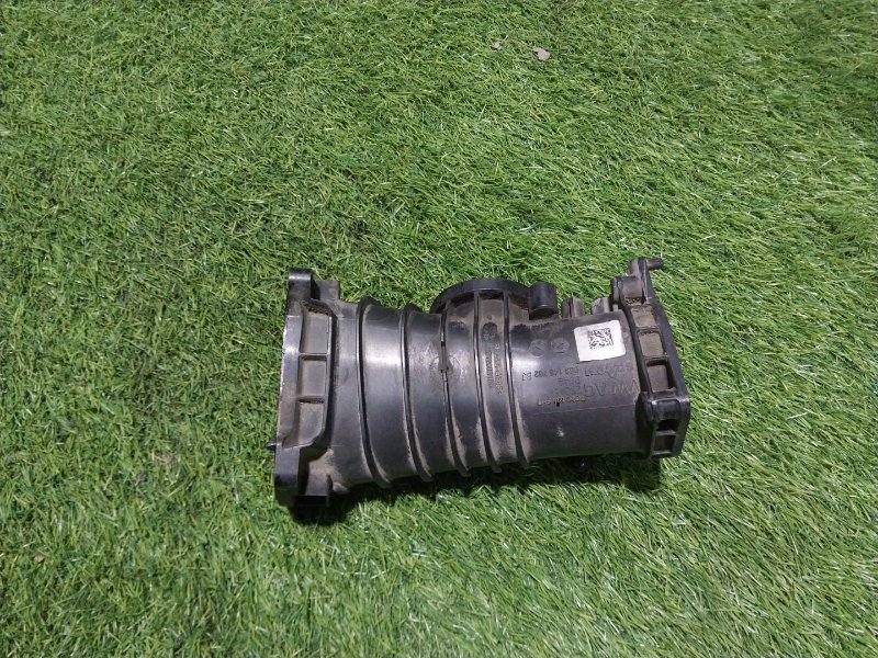 Патрубок воздушного фильтра