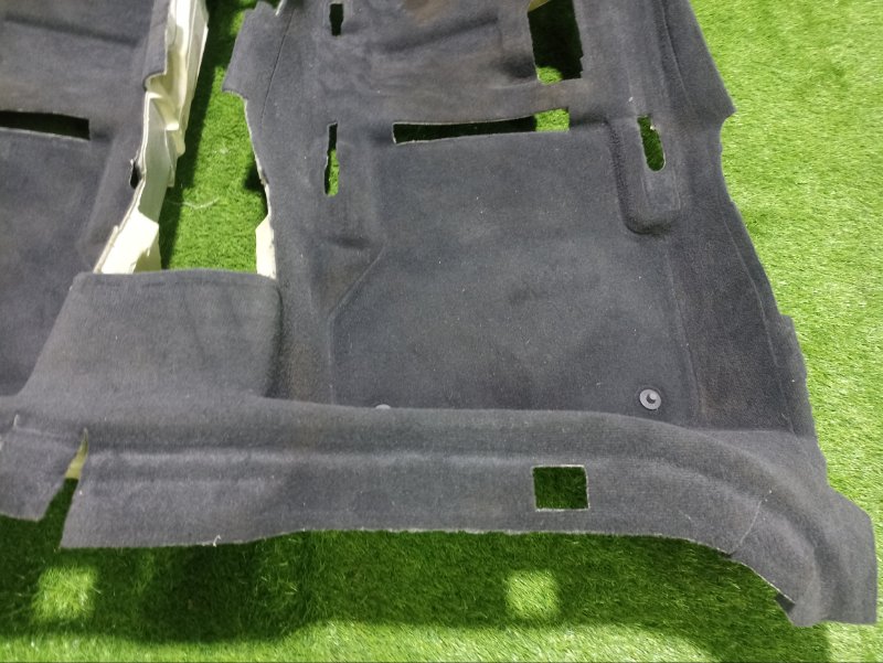 Покрытие напольное (ковролин)