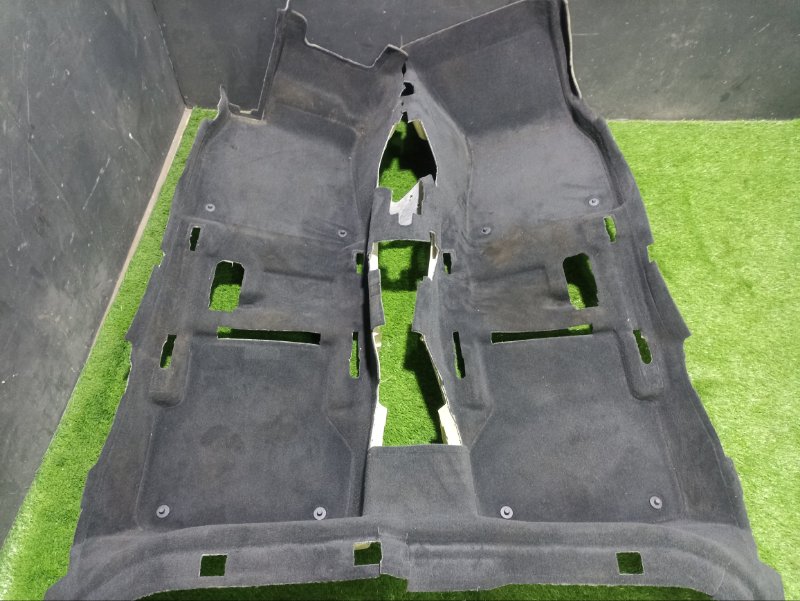 Покрытие напольное (ковролин)