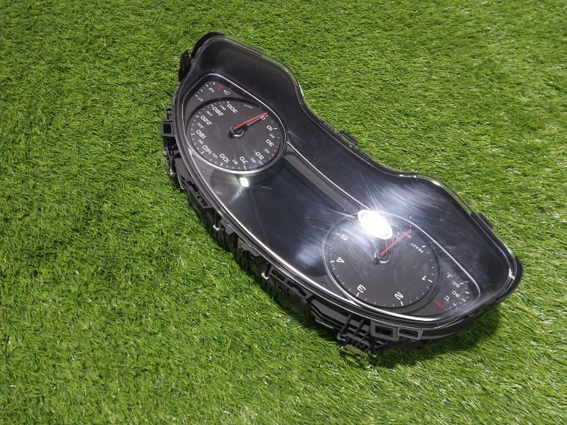 Панель приборов