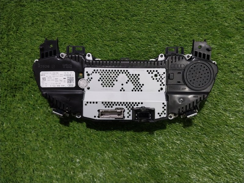 Панель приборов