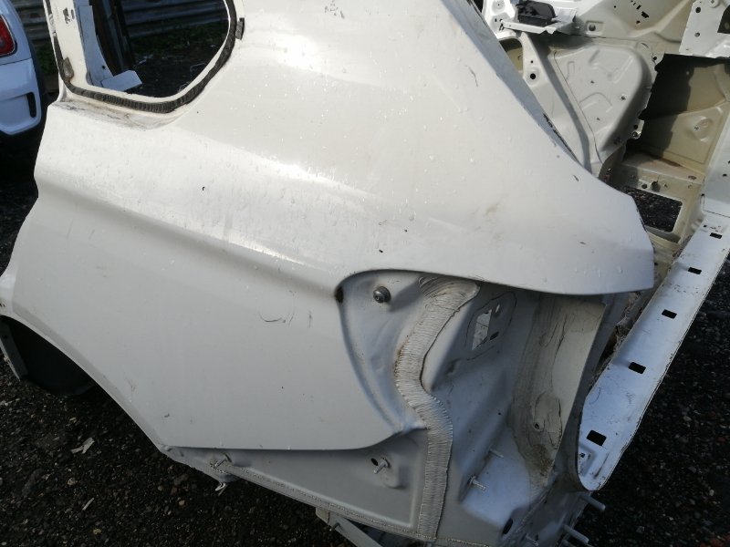 Кузовной элемент