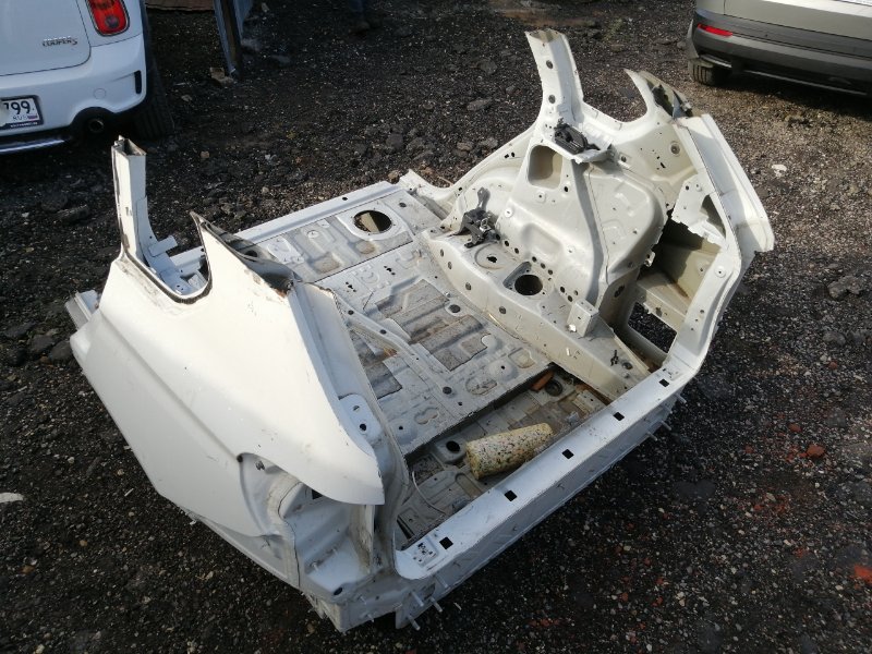 Кузовной элемент