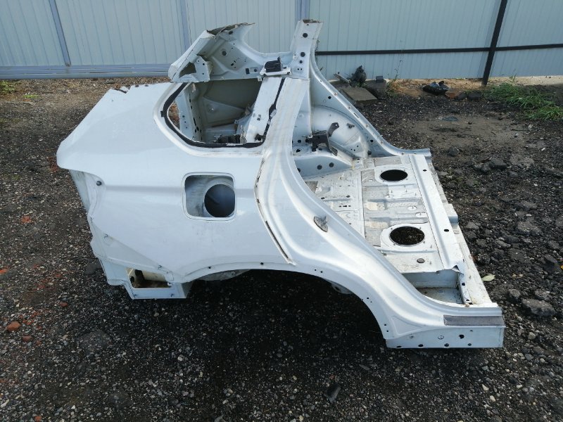 Кузовной элемент