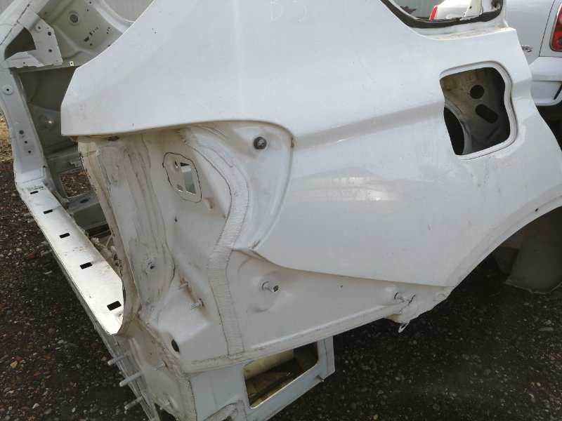 Кузовной элемент