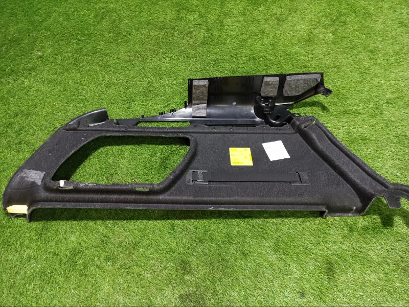 Обшивка багажника