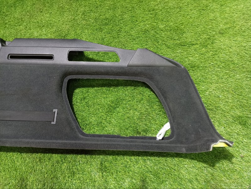 Обшивка багажника