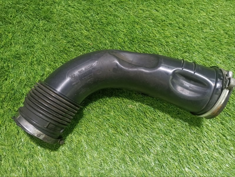 Патрубок воздушного фильтра