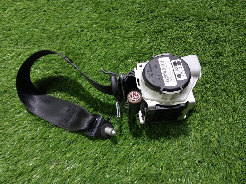 Ремень безопасности