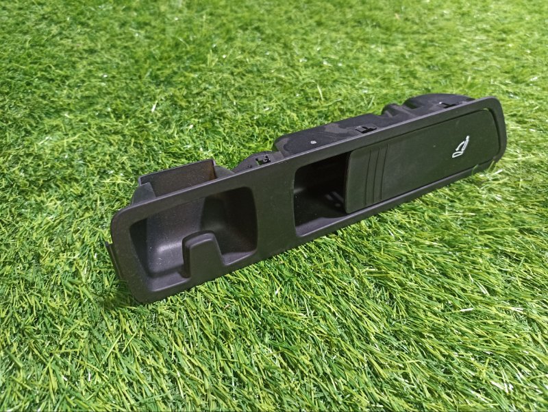 Ручка сиденья