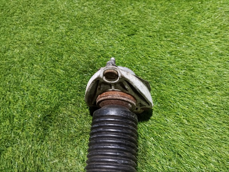 Амортизатор задний правый