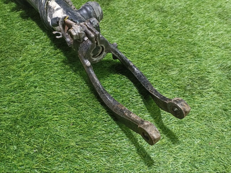 Амортизатор передний правый