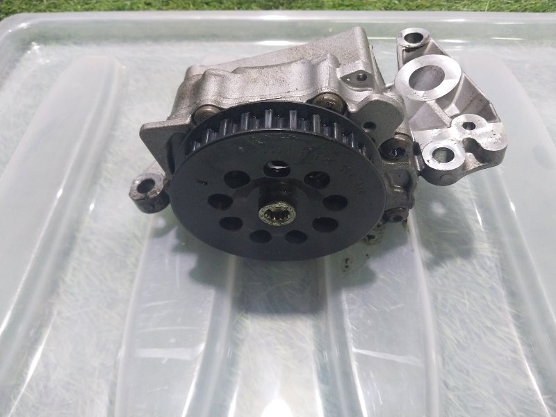 Насос масляный