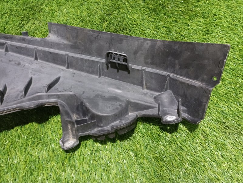 Кузовной элемент