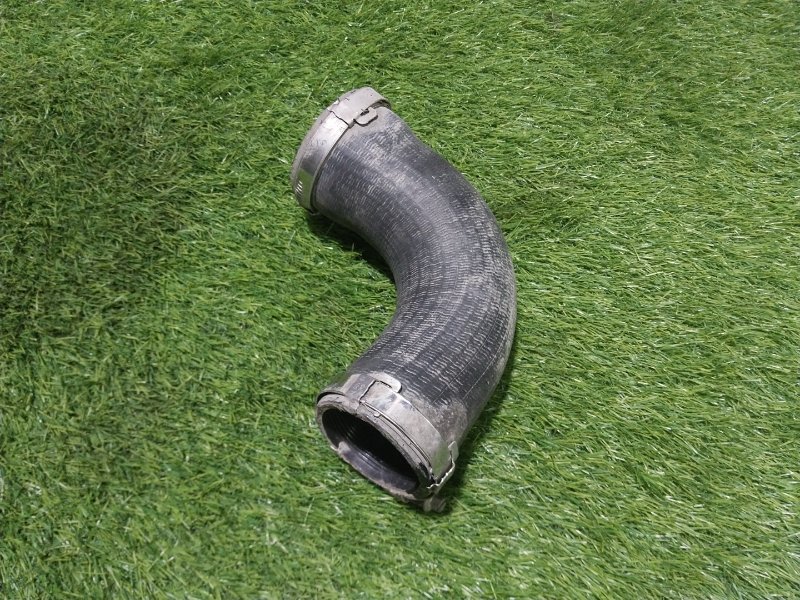 Патрубок интеркулера