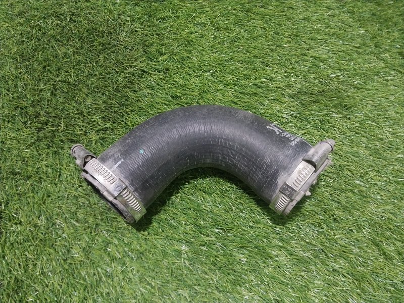 Патрубок интеркулера