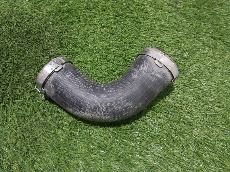 Патрубок интеркулера