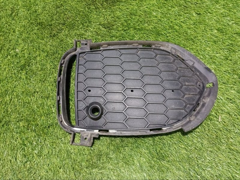 Накладка переднего бампера левая