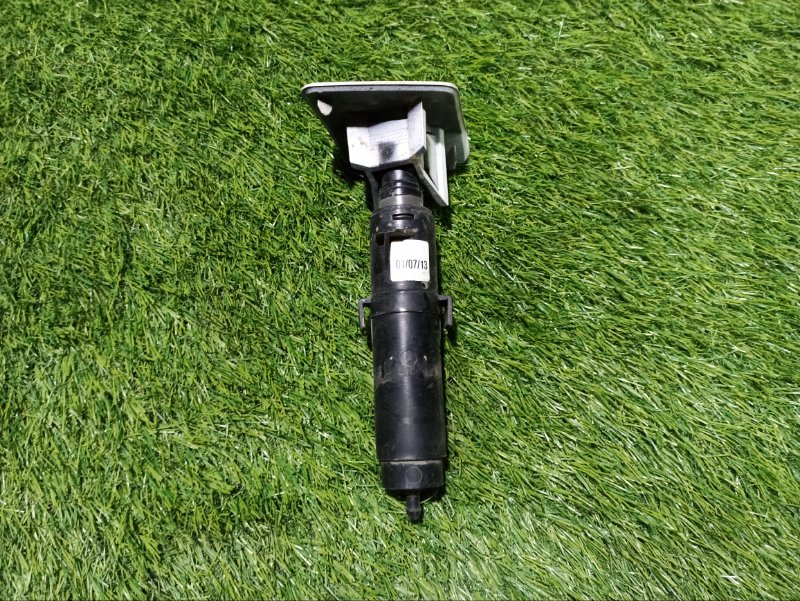 Форсунка омывателя фары