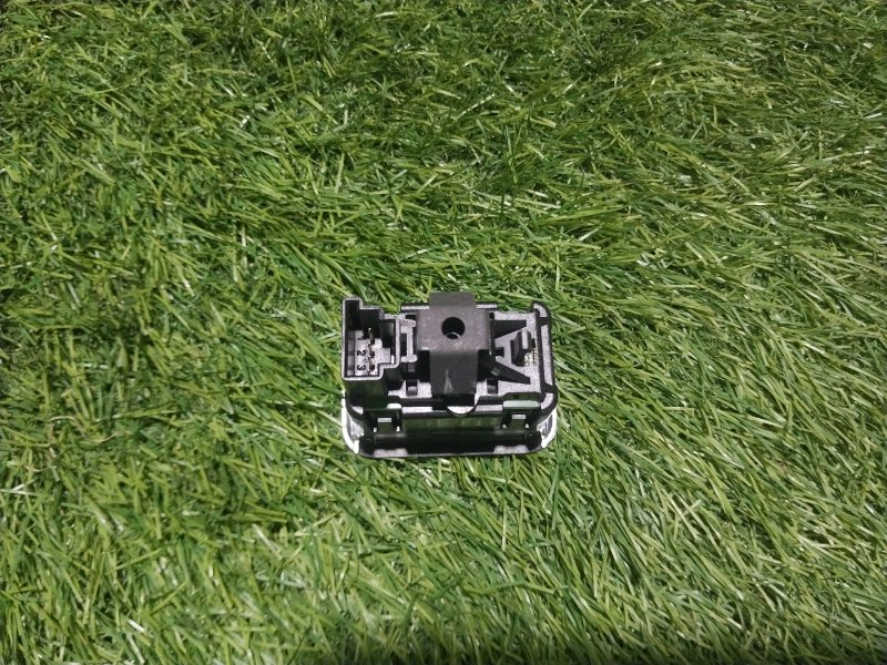 Кнопка стеклоподъемника