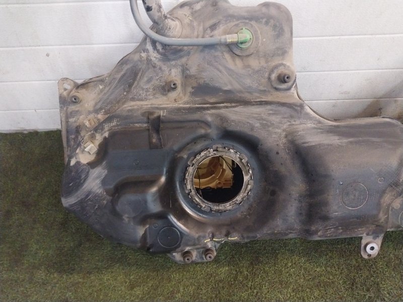 Бак топливный