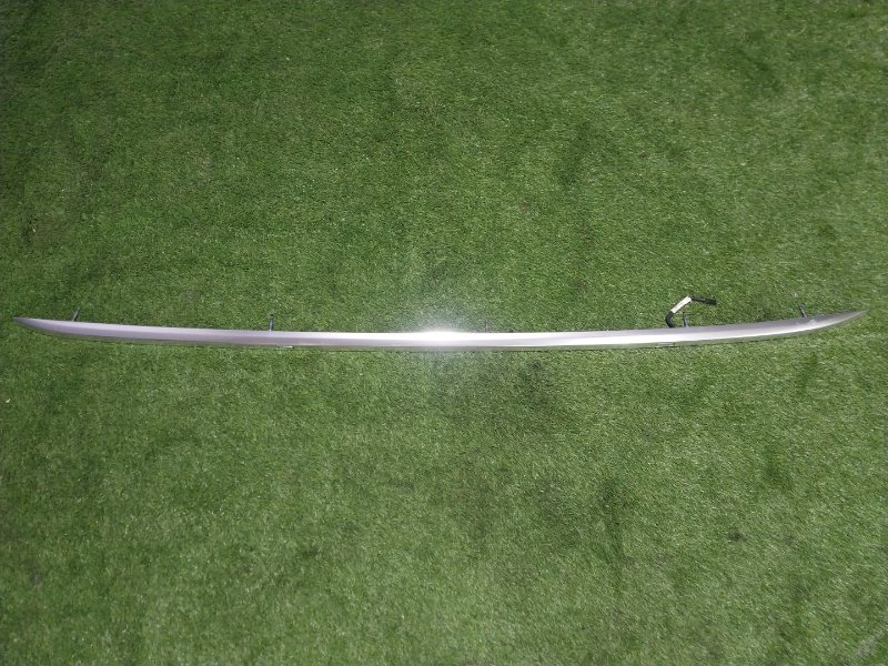 Рейлинг (релинг) левый (планка на крышу)