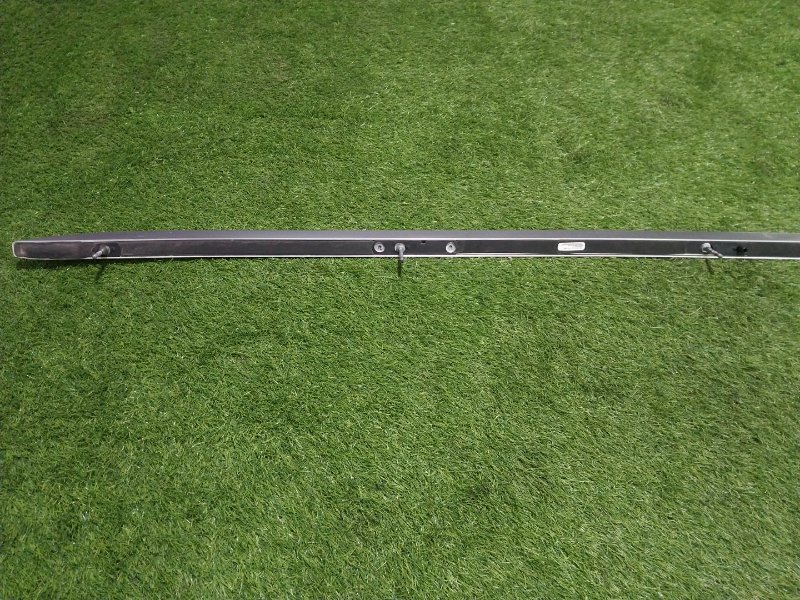 Рейлинг (релинг) левый (планка на крышу)