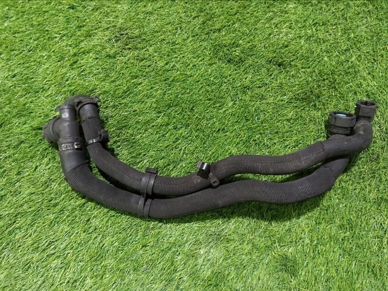 Трубка системы охлаждения