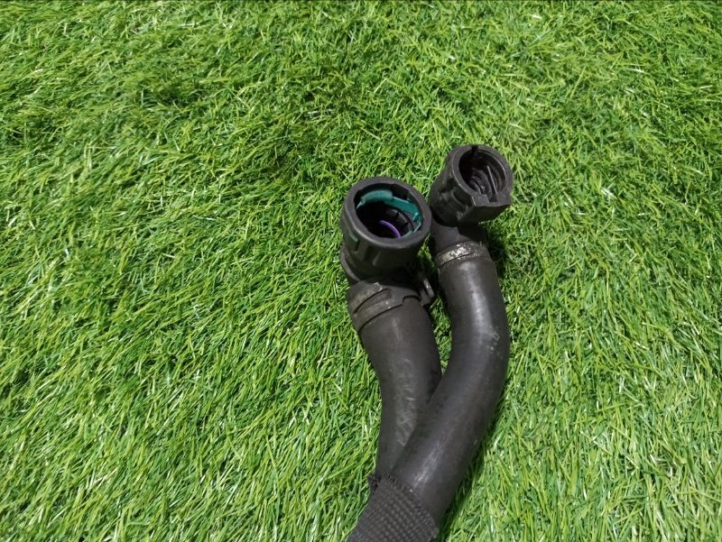 Трубка системы охлаждения