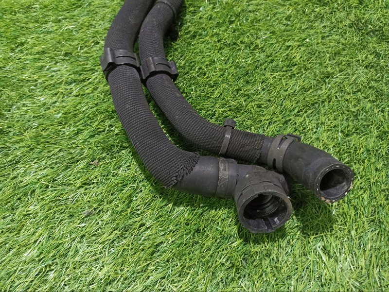 Трубка системы охлаждения