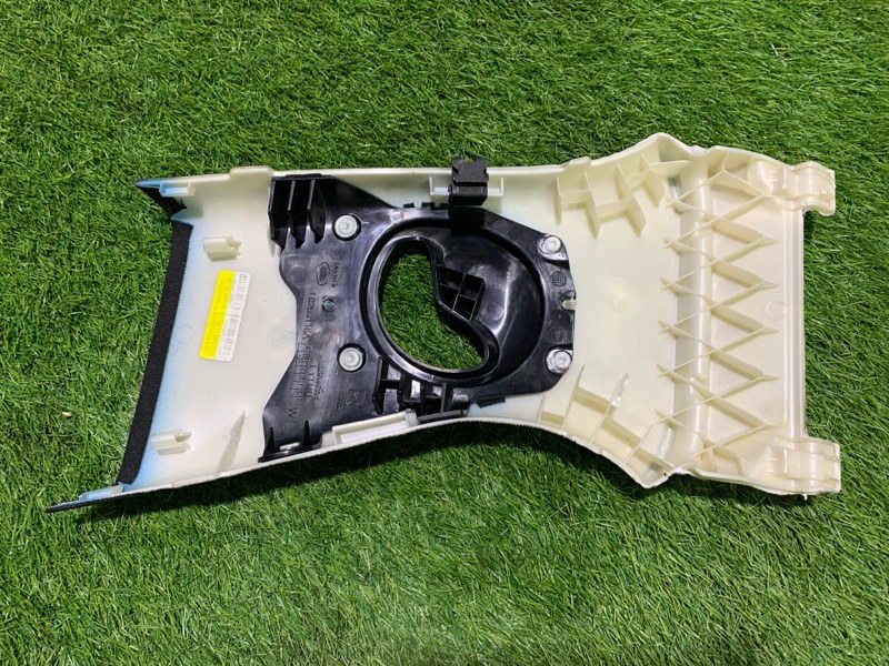 Накладка стойки