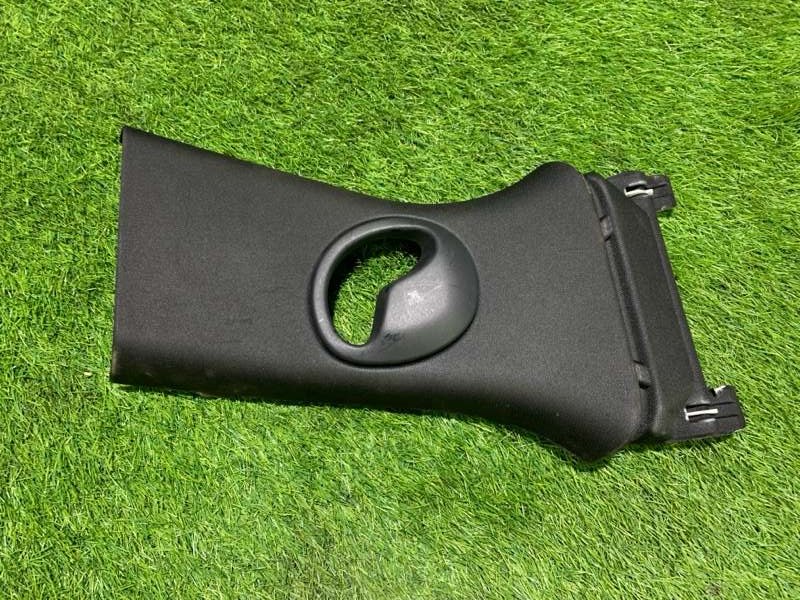 Накладка стойки