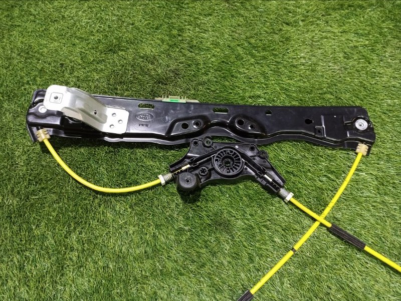 Стеклоподъемник электр. передний правый