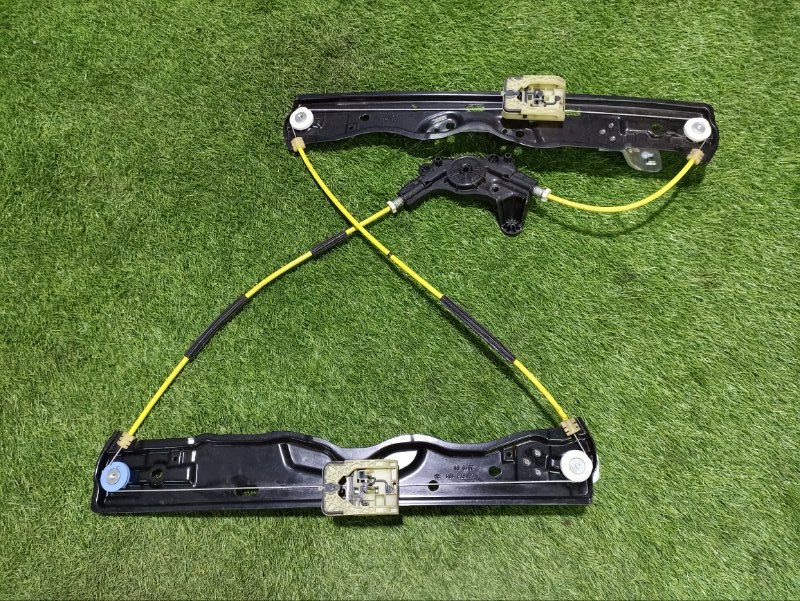 Стеклоподъемник электр. передний правый