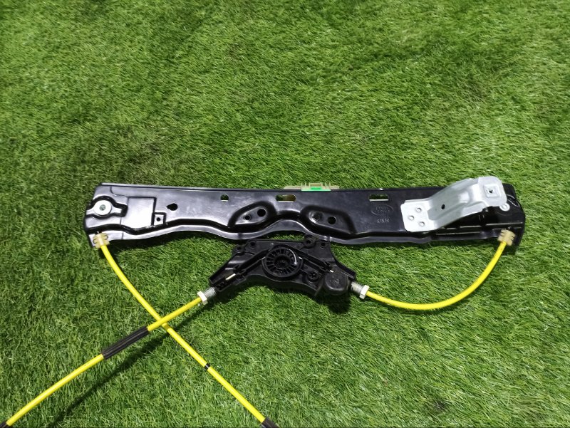 Стеклоподъемник электр. передний левый