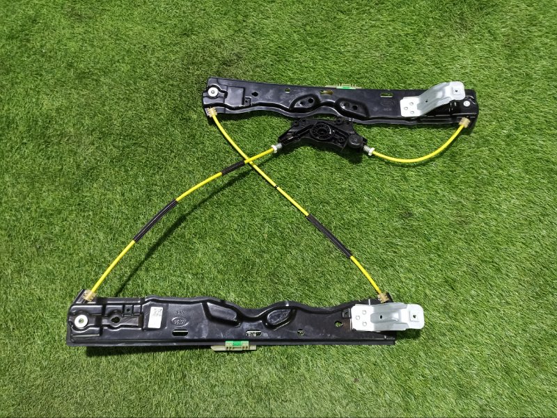 Стеклоподъемник электр. передний левый