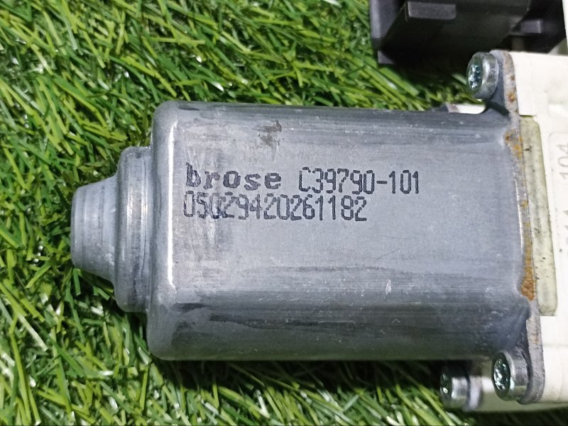 Моторчик стеклоподъемника