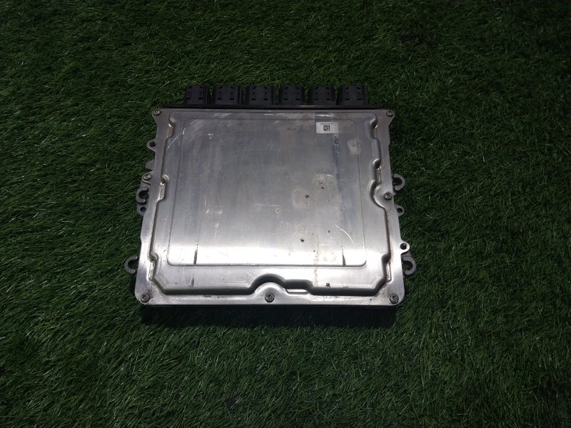 Блок управления двигателем