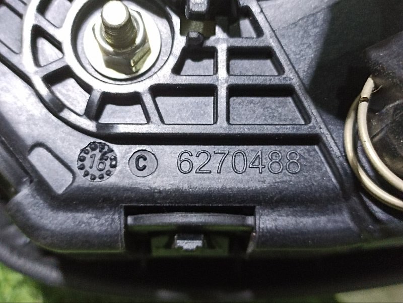 Подушка безопасности в рулевое колесо