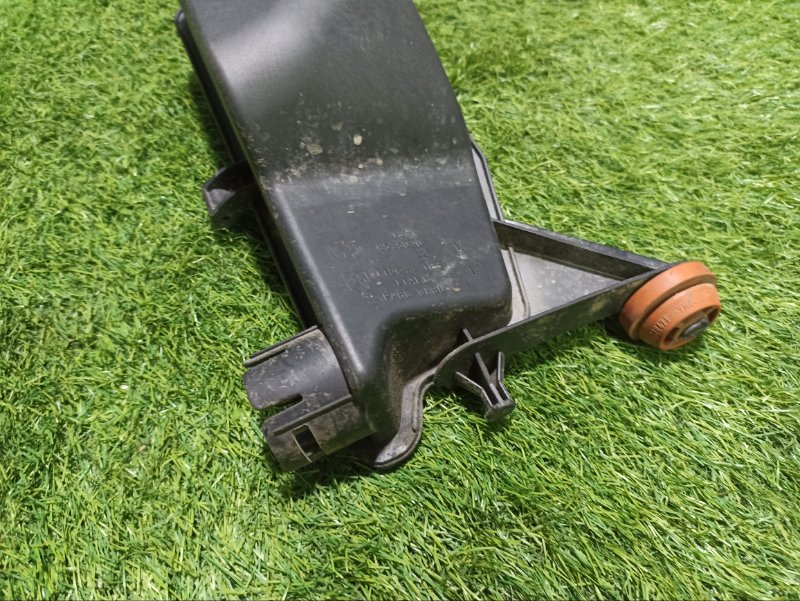 Резонатор воздушного фильтра