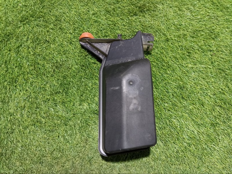 Резонатор воздушного фильтра