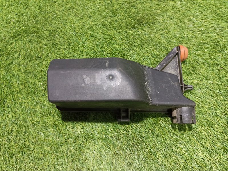 Резонатор воздушного фильтра