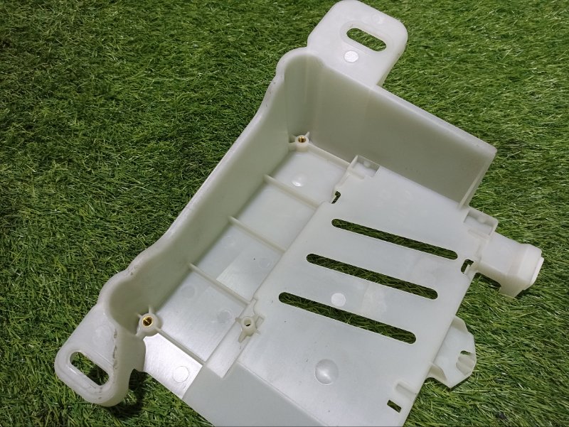 Крепление АКБ (корпус/подставка)