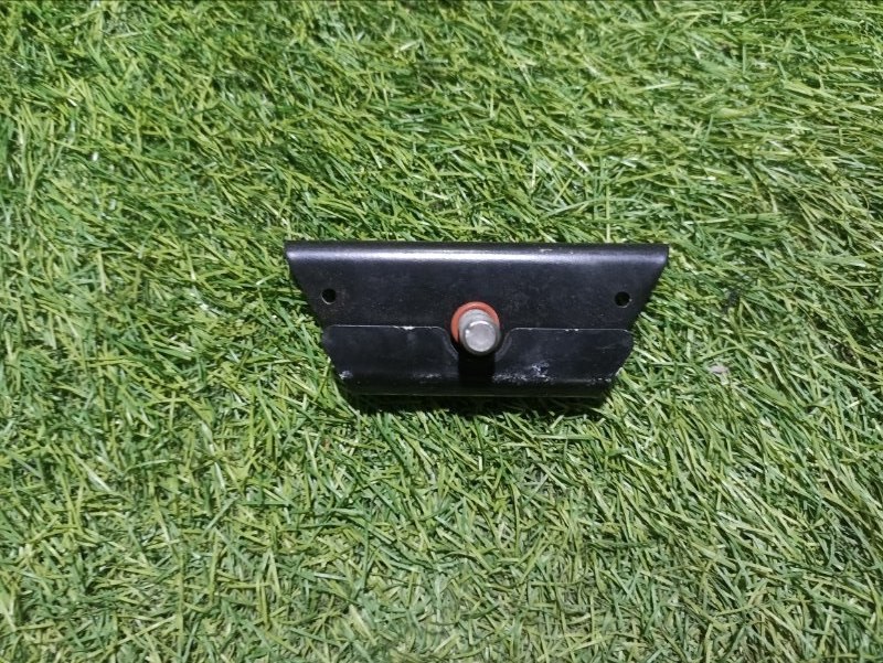 Крепление АКБ (корпус/подставка)