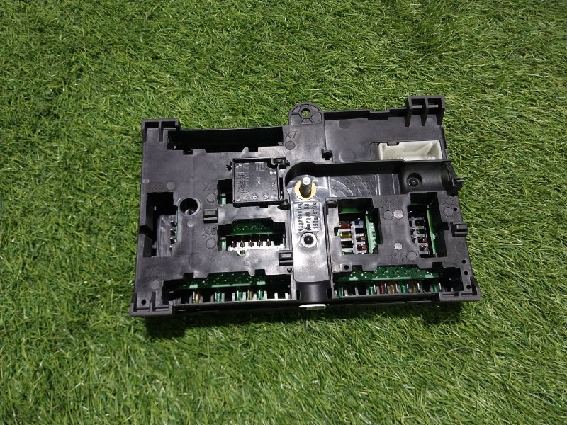 Блок предохранителей