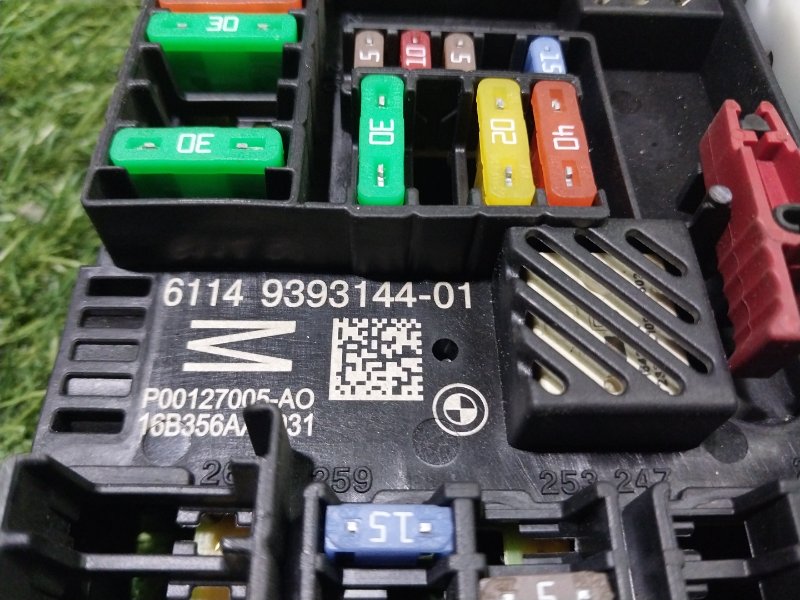 Блок предохранителей