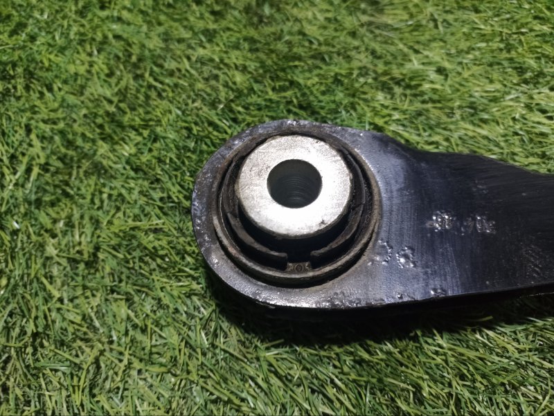 Рычаг задний