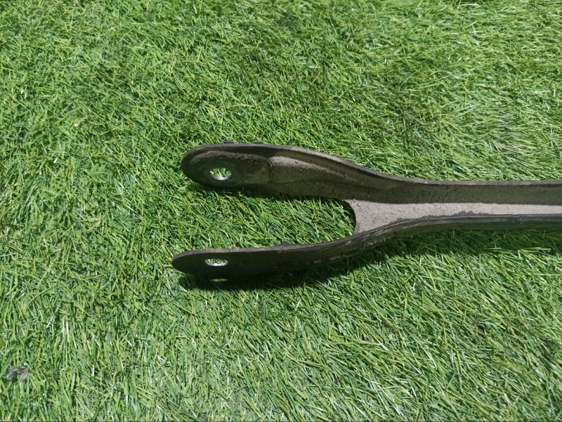 Рычаг задний