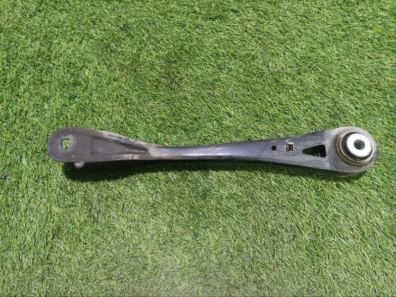 Рычаг задний